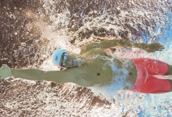 穆帅本菲卡消息，穆帅谈主裁和var